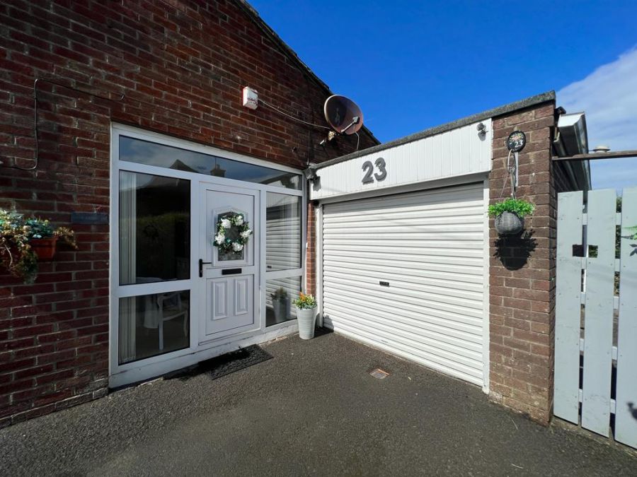 23 Knockwellan Park