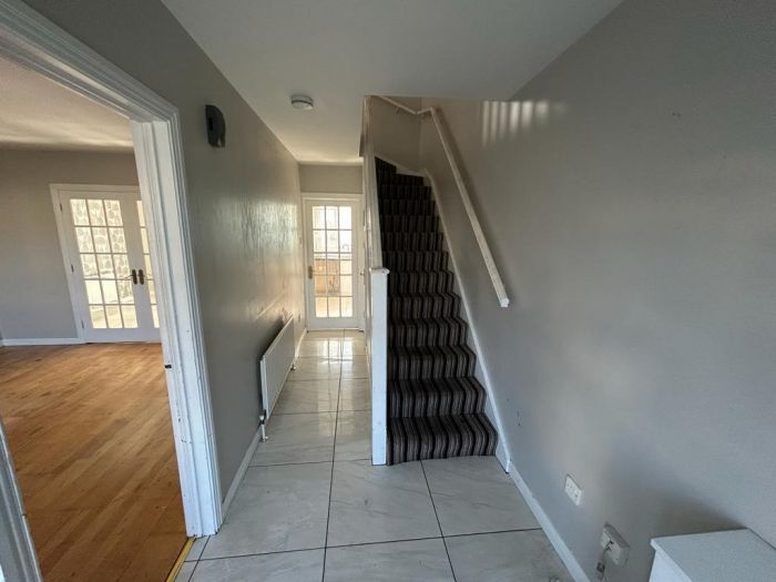 24 Gortin Manor