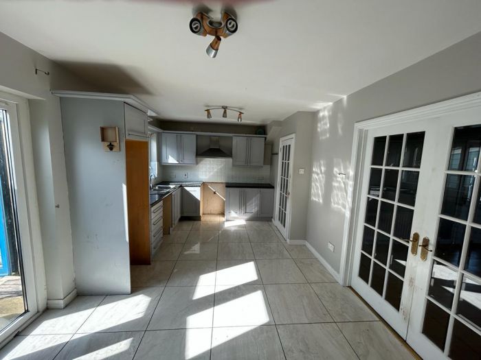 24 Gortin Manor