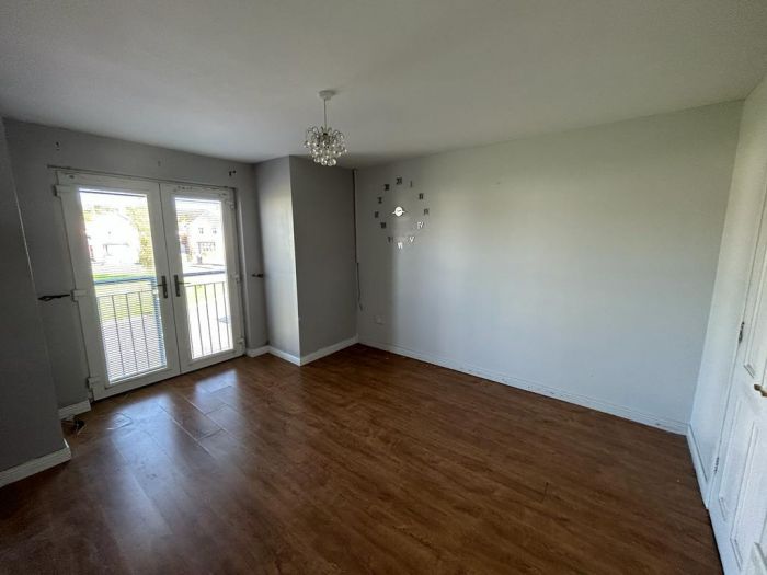 24 Gortin Manor