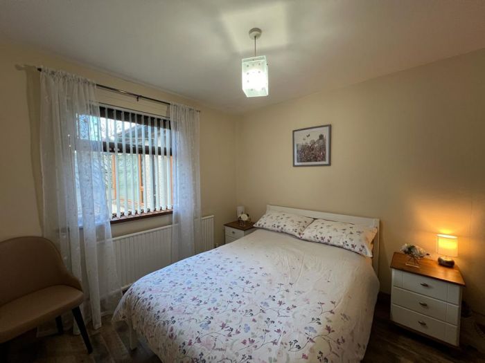 102 Knockwellan Park