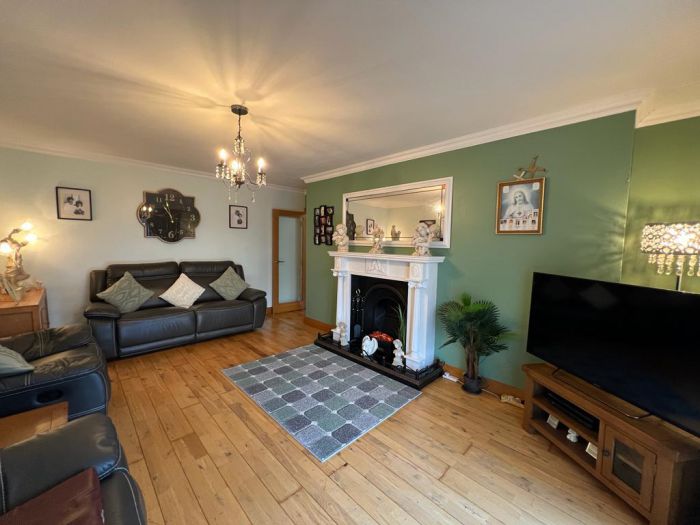 102 Knockwellan Park