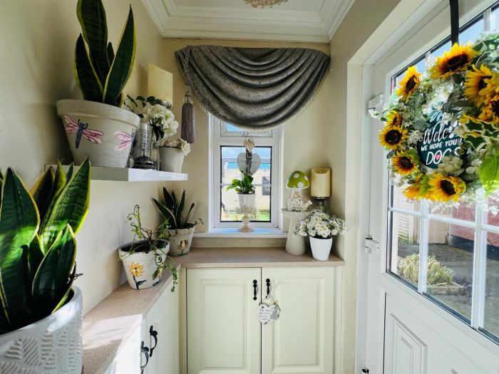 33 Carrickreagh Gardens