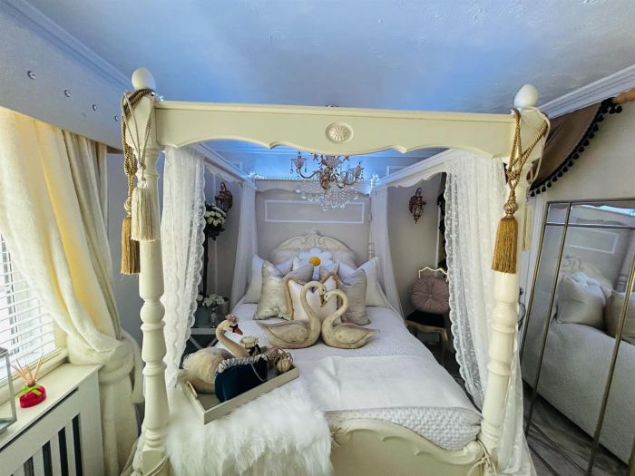 33 Carrickreagh Gardens