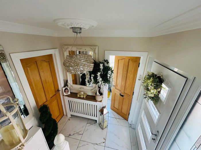 33 Carrickreagh Gardens