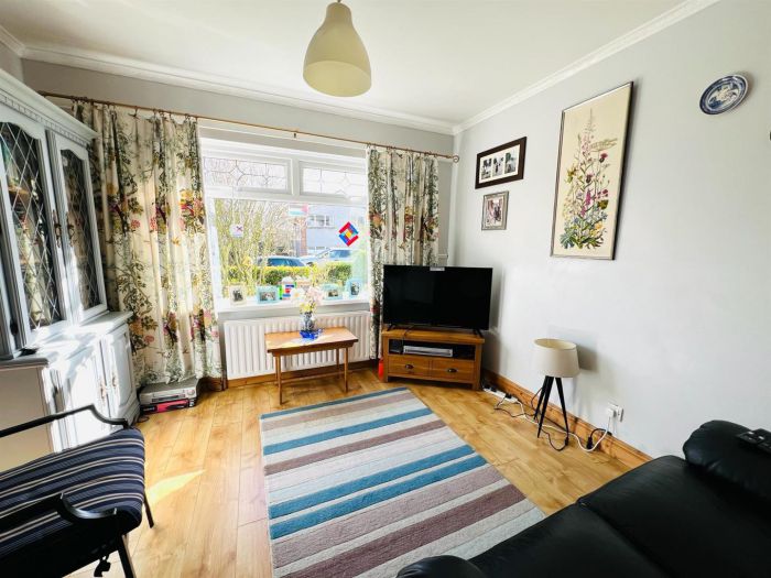 22 Ballynasilloe Avenue