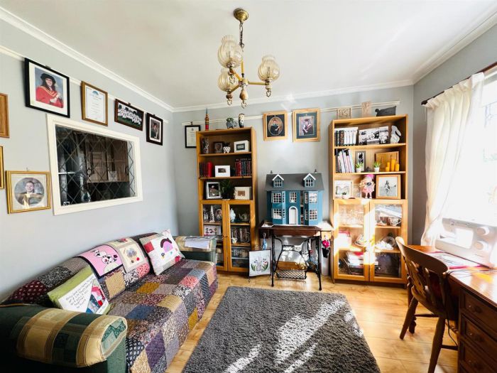 22 Ballynasilloe Avenue