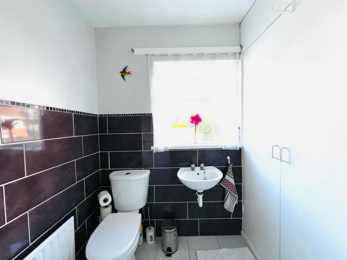 22 Ballynasilloe Avenue