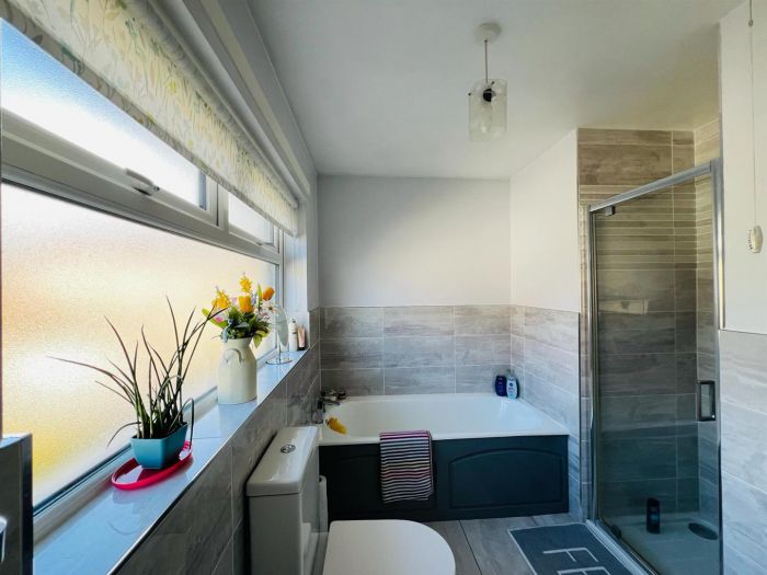 22 Ballynasilloe Avenue