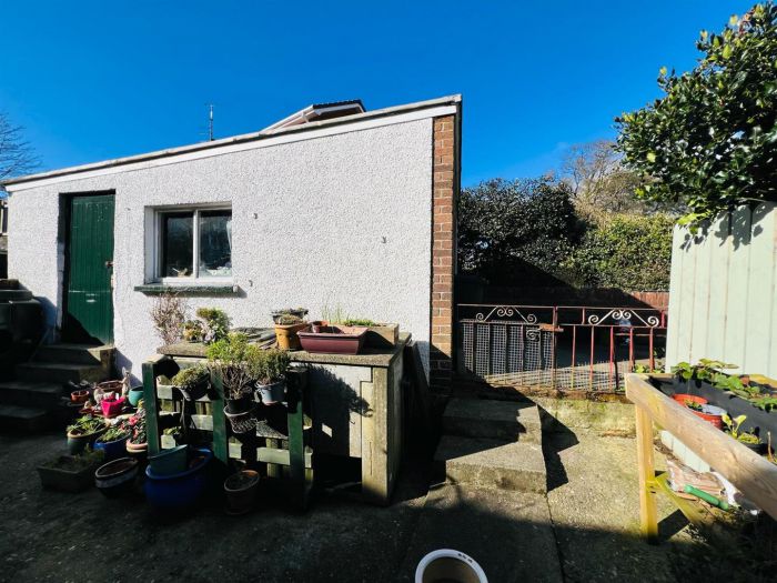 22 Ballynasilloe Avenue