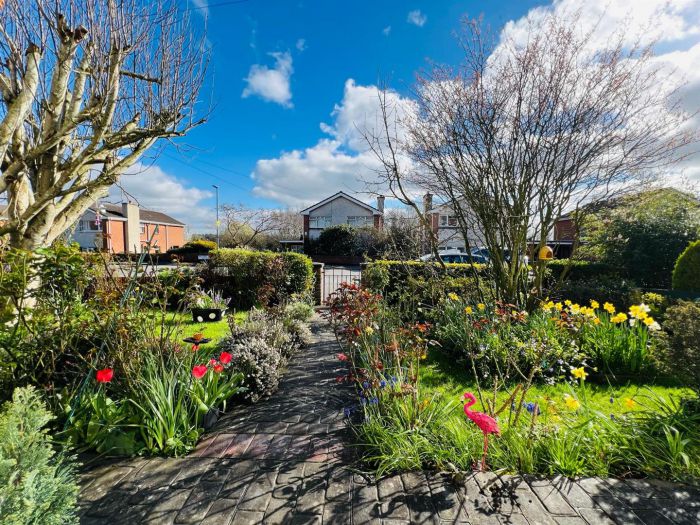 22 Ballynasilloe Avenue