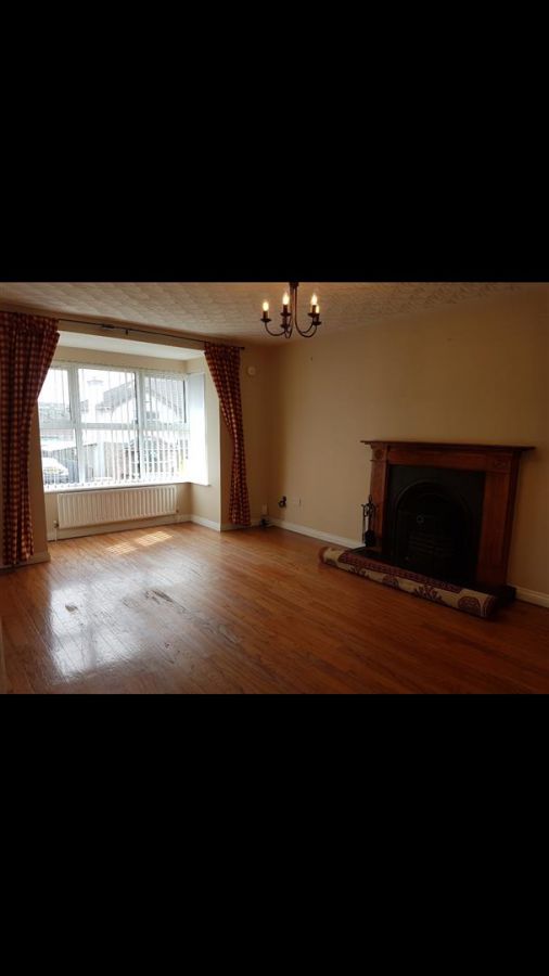 54 Ballyarnett Village