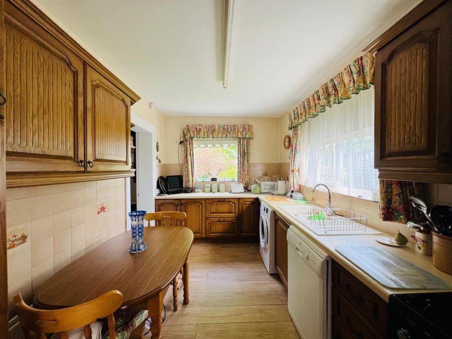 ELSINORE, 13 Browning Drive