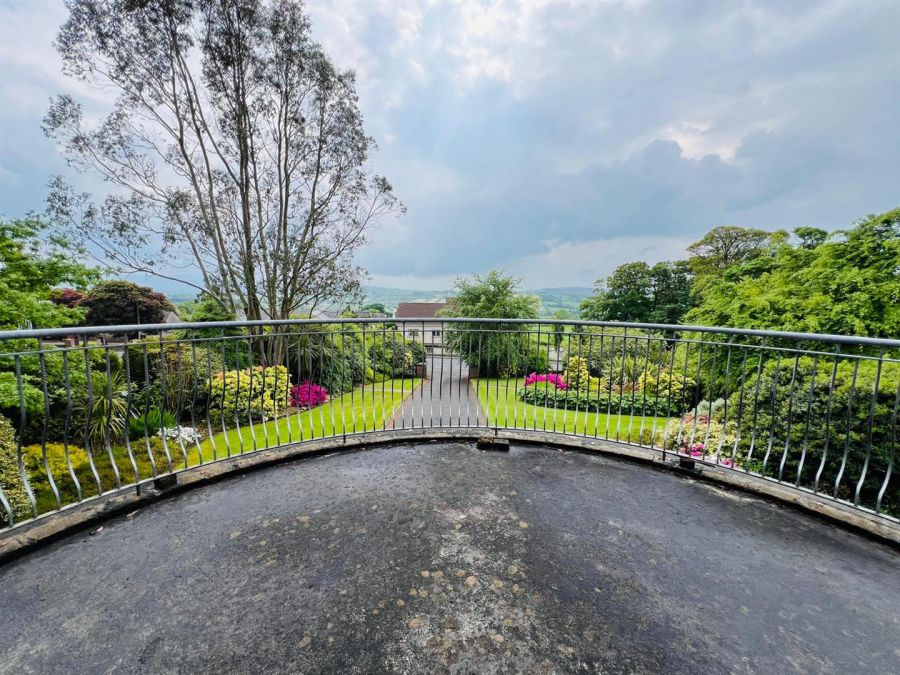 Cregg Lodge, 346 Glenshane Road