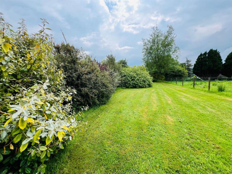 Cregg Lodge, 346 Glenshane Road