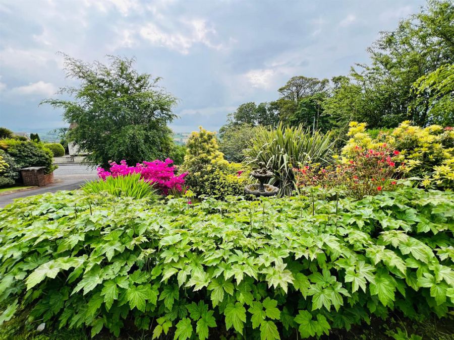 Cregg Lodge, 346 Glenshane Road