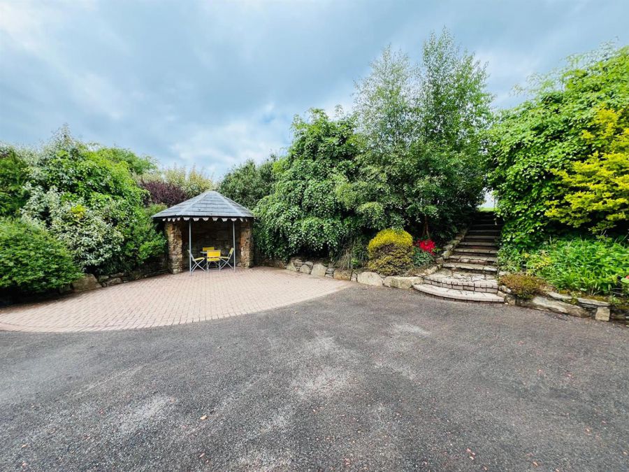 Cregg Lodge, 346 Glenshane Road