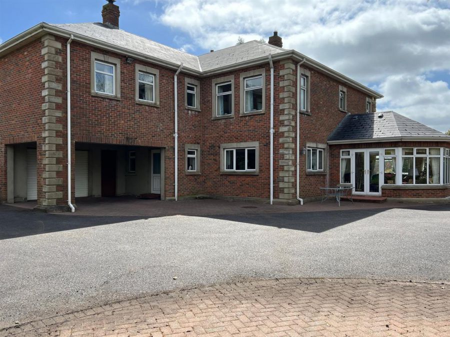 Cregg Lodge, 346 Glenshane Road