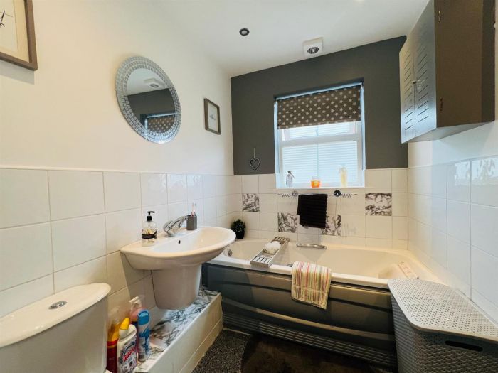 13 Summer Meadows Mews