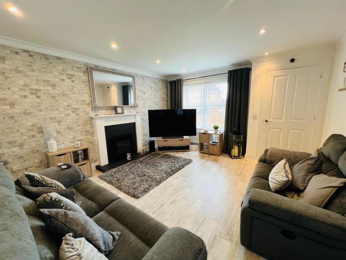 13 Summer Meadows Mews