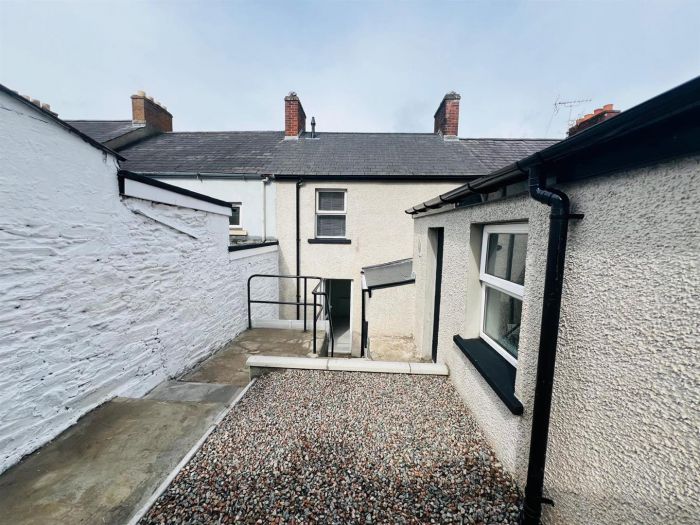 12 Riverview Terrace