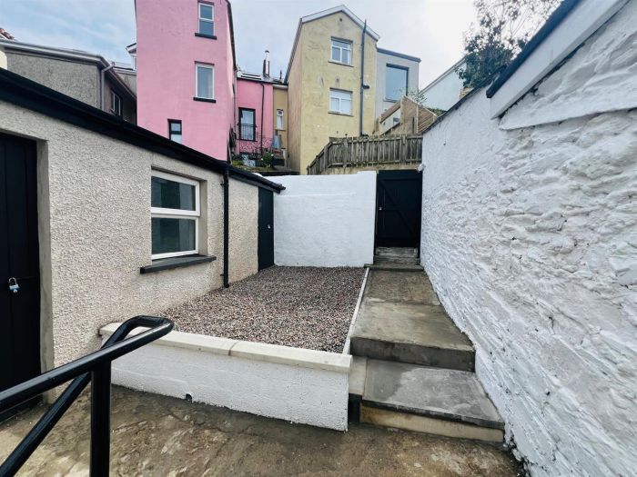12 Riverview Terrace