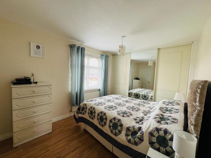 2b Greenhaw Road