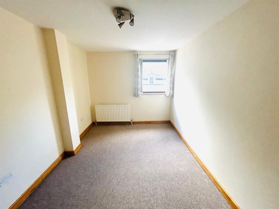 204 College View