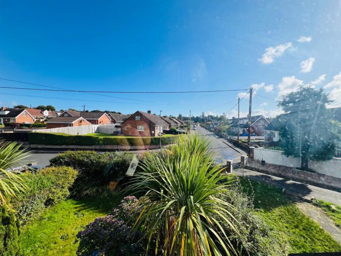 6 Danesfort Crescent