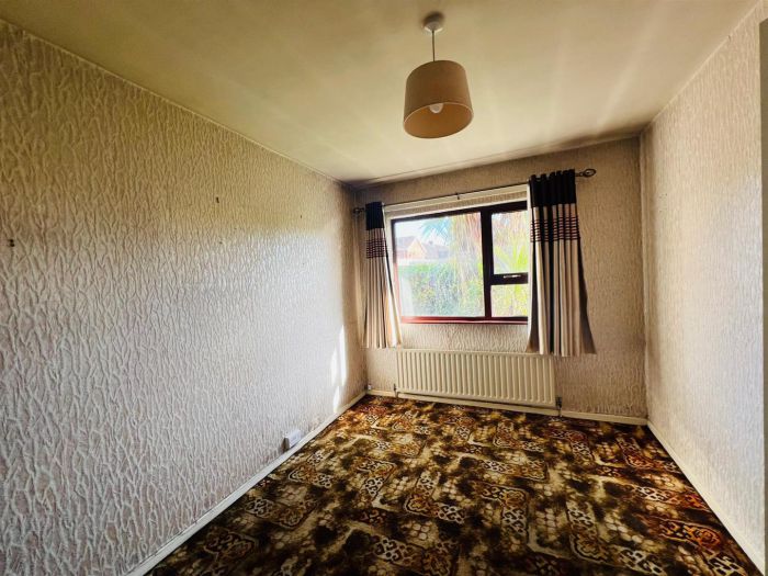 6 Danesfort Crescent