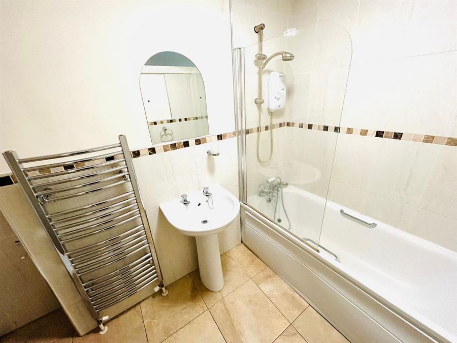 16 Derryview Terrace