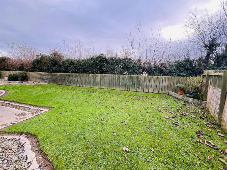 23 Millgrove Park