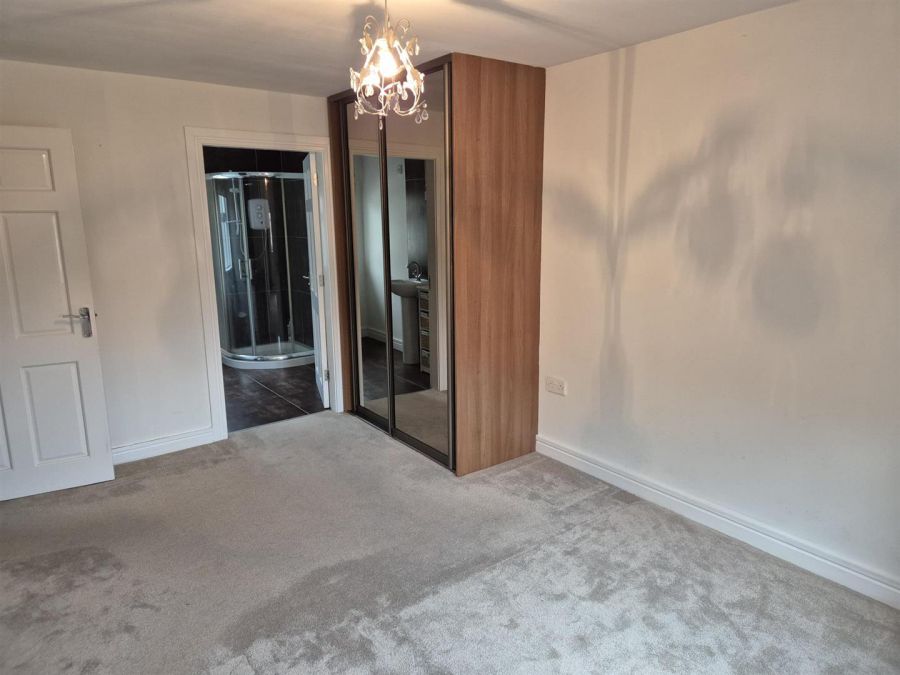 77 Ivy Mead Mews