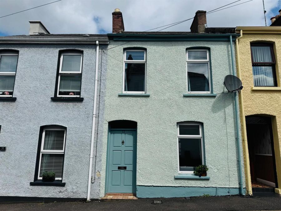33 Violet Street