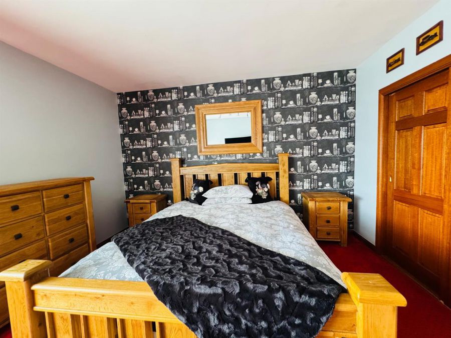 74 Woodend Road