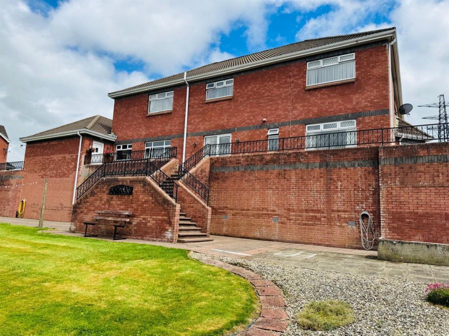 74 Woodend Road