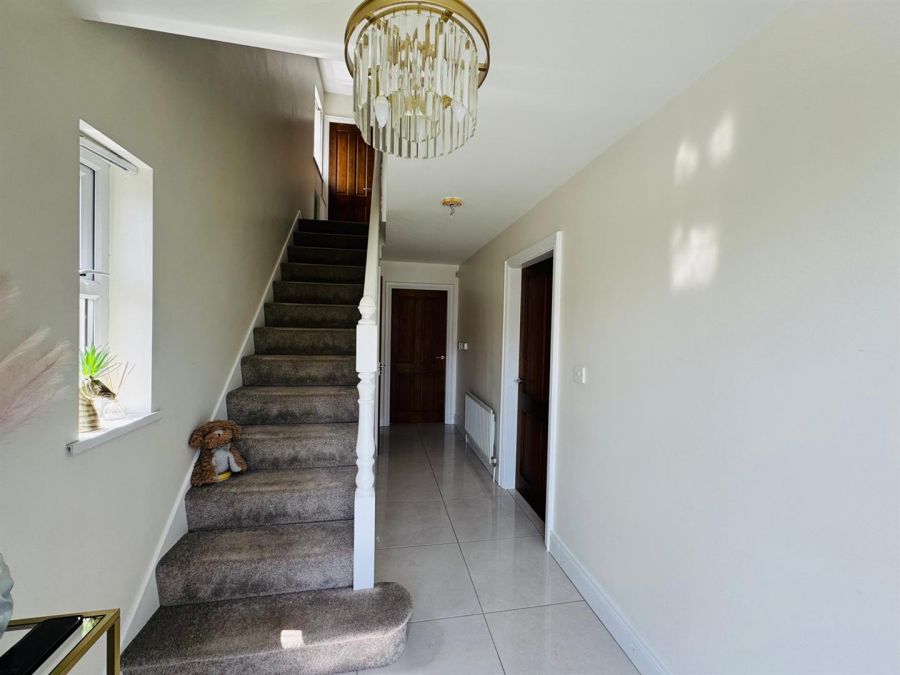 41 Dunnalong Manor