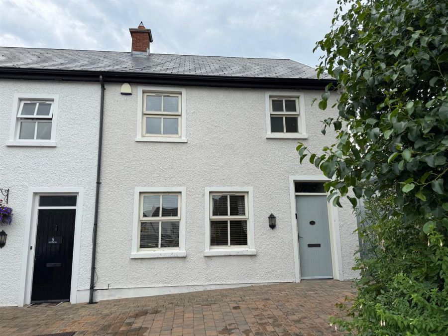 6 Fincairn Cottage Square,drumahoe, BT47 3FJ