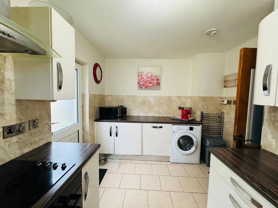 20 Ebrington Park