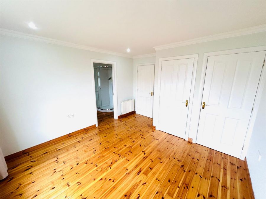 9 Waterfoot Park