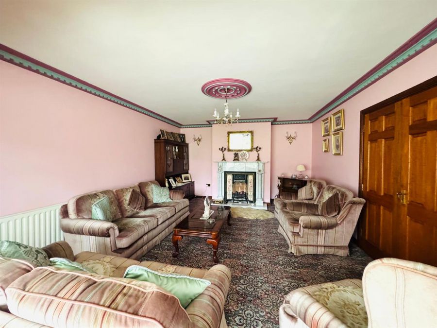 76 Woodend Road