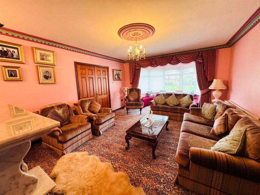 76 Woodend Road