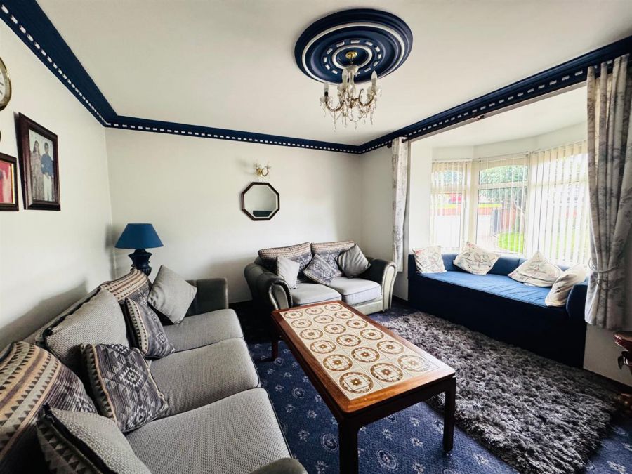 76 Woodend Road
