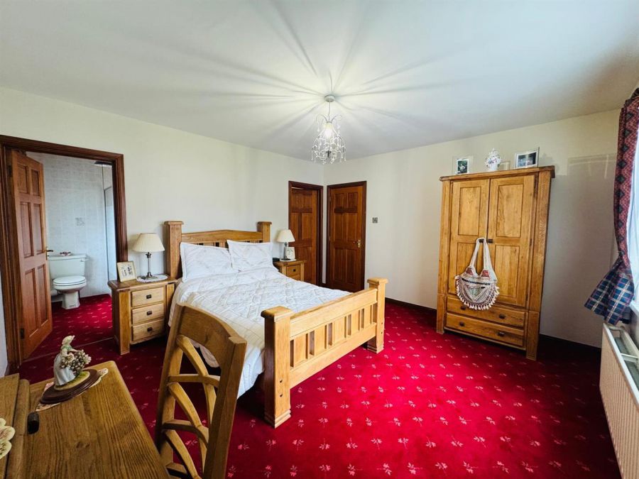 76 Woodend Road