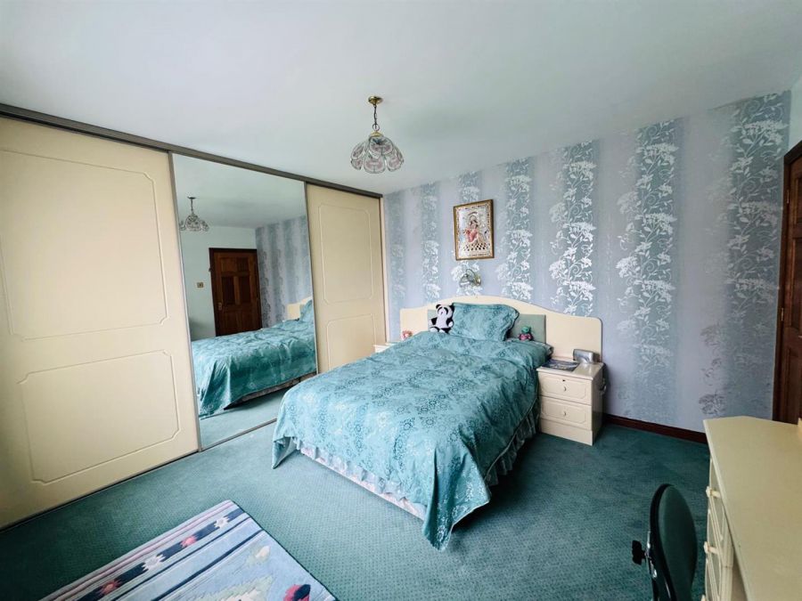 76 Woodend Road 76 Woodend Road