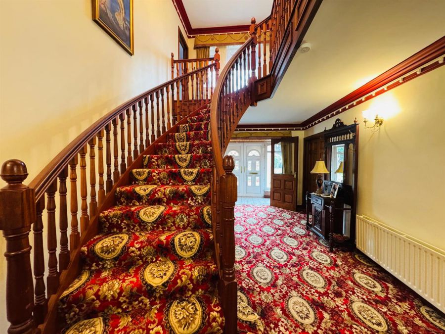 76 Woodend Road