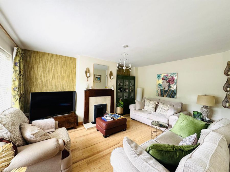 92 Ivy Mead