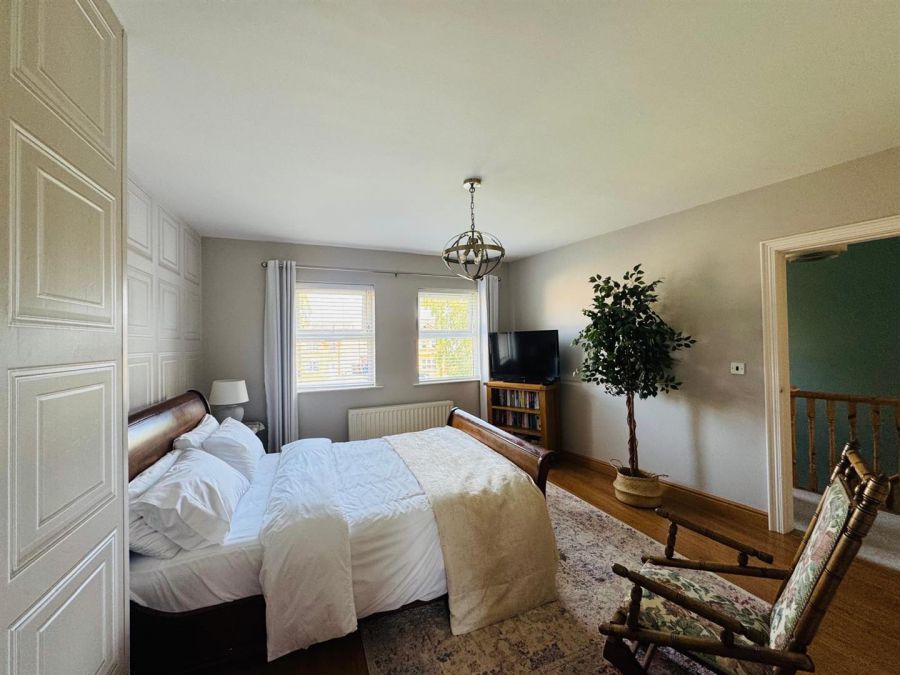 33 Woodvale Mews