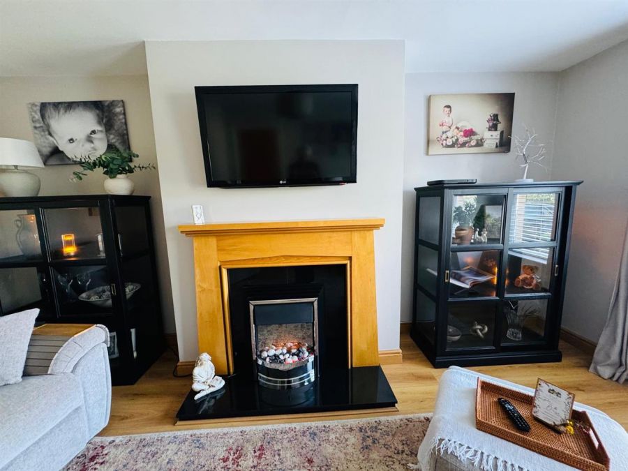 33 Woodvale Mews