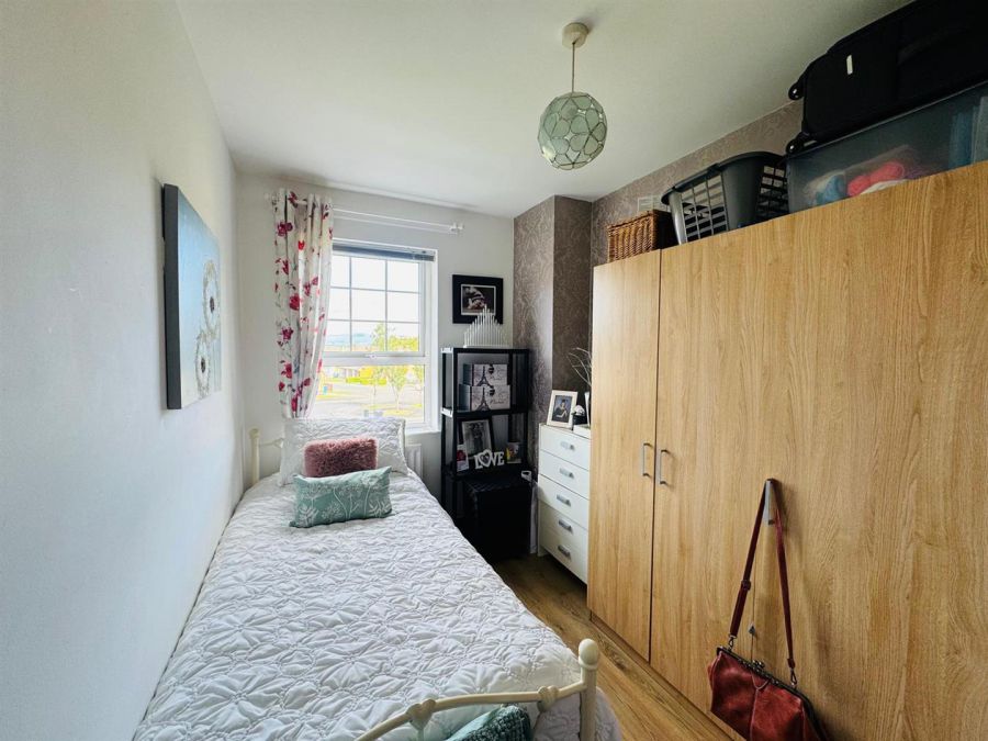 78a Rossdale
